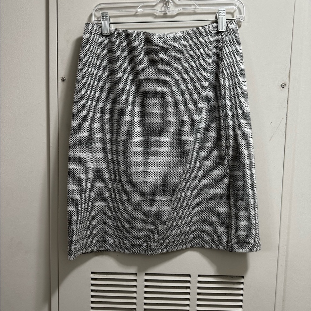 LOFT Gray Ribbed Pencil Skirt Knee-Length